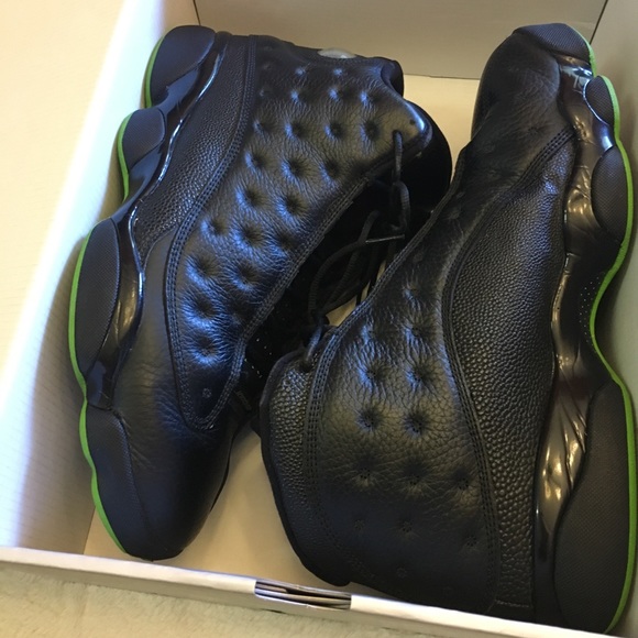 jordan 13 noir et vert